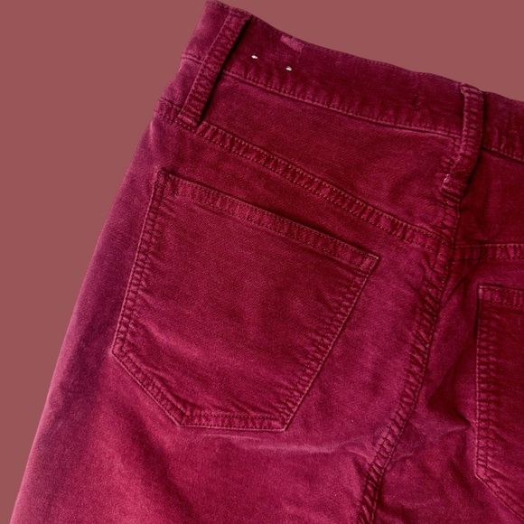 Madewell ‘10” High-Rise Skinny Jeans: Stretch Velvet Edition’ in Dusty Burgundy - Picture 15 of 16